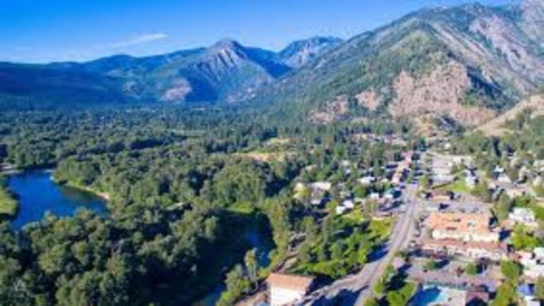 Trains to leavenworth