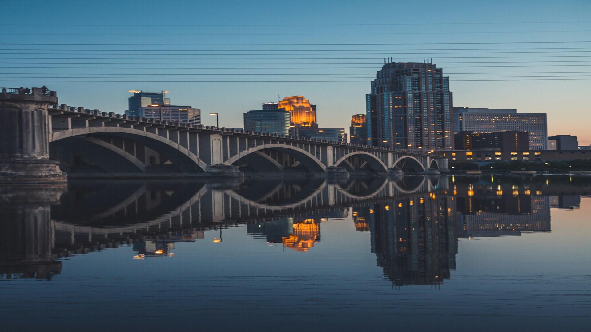 Trains to minneapolis