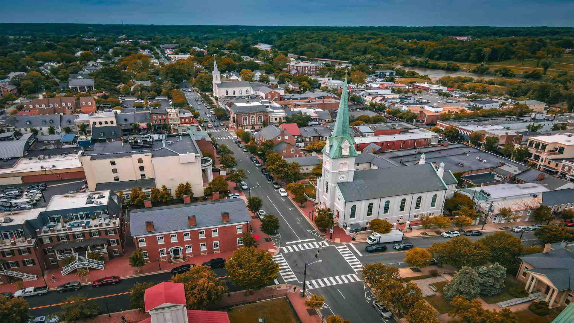 Compare Fredericksburg flights and book your trip quickly and easily.