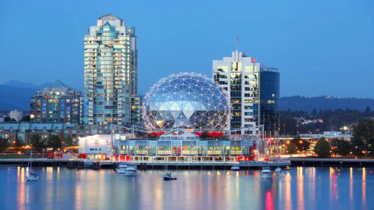 Vancouver tourist places & top things